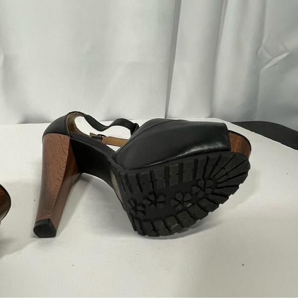 Qupid Women's Black T -Strap Size 7.5 - Picture 8 of 12